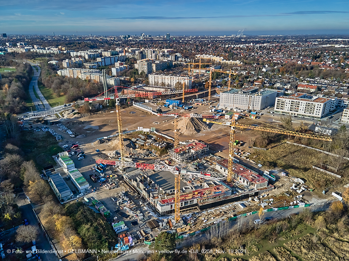 19.11.2021 - Luftbilder von der Baustelle Alexisquartier und Pandion Verde in Neuperlach